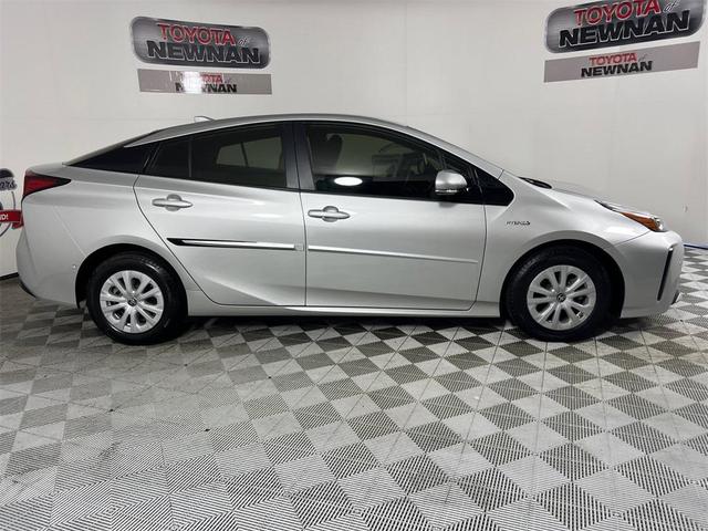 Photo of 2019 Classic Silver Metallic Toyota Prius