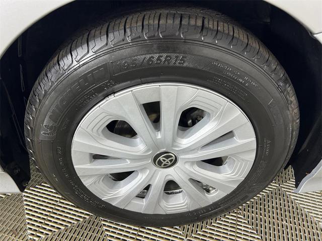 Photo of 2019 Classic Silver Metallic Toyota Prius