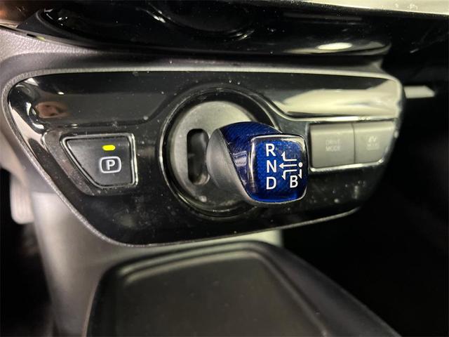 Photo of 2019 Classic Silver Metallic Toyota Prius