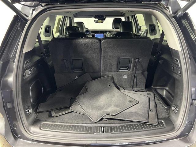 Photo of 2021 Baltic Gray Metallic Clearcoat Jeep Grand Cherokee L