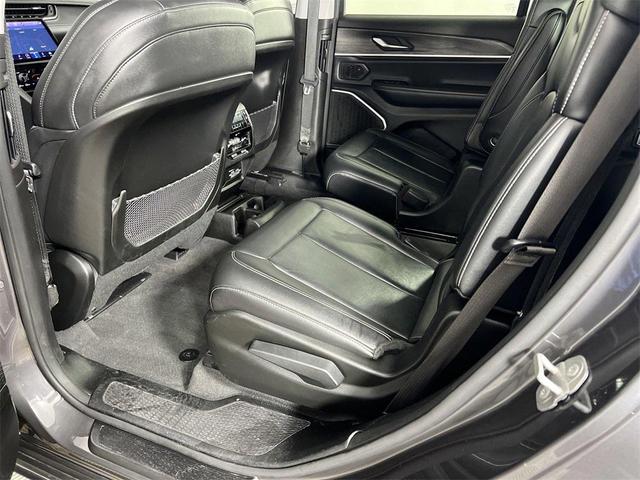 Photo of 2021 Baltic Gray Metallic Clearcoat Jeep Grand Cherokee L