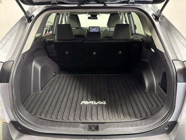 Photo of 2022 Silver Sky Metallic Toyota RAV4