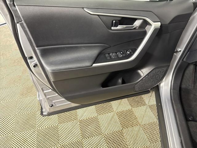 Photo of 2022 Silver Sky Metallic Toyota RAV4