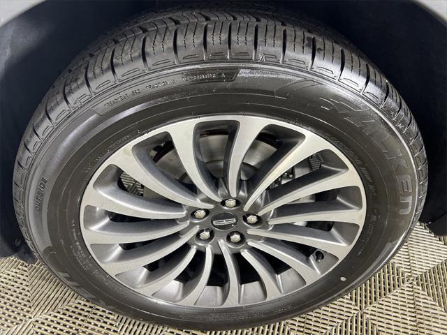 Photo of 2020 Infinite Black Metallic Lincoln Aviator