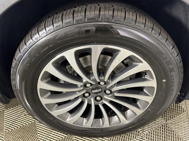 Photo of 2020 Infinite Black Metallic Lincoln Aviator