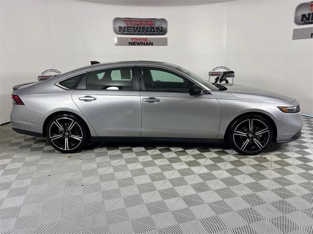 Photo of 2024 Solar Silver Metallic Honda Accord Hybrid