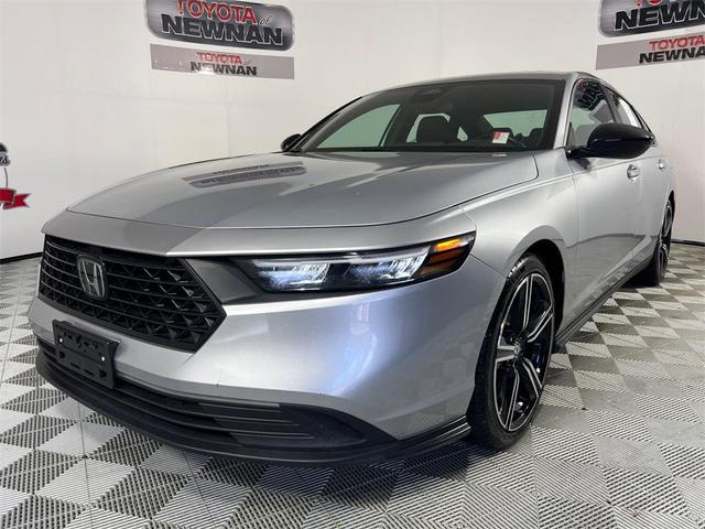 Photo of 2024 Solar Silver Metallic Honda Accord Hybrid