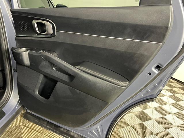 Photo of 2024 Everlasting Silver Kia Sorento