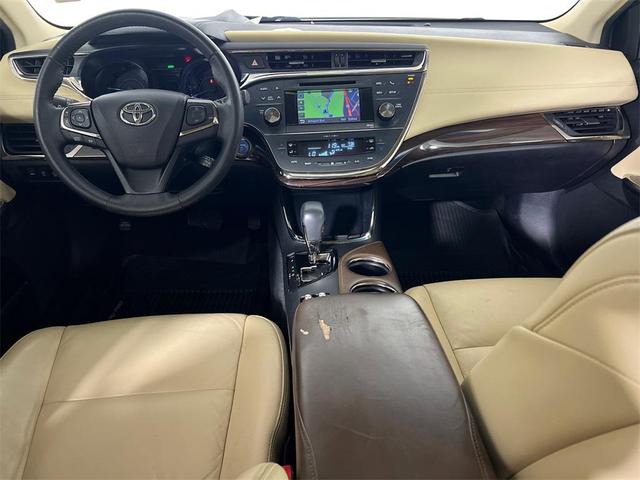 Photo of 2014 Blizzard Pearl Toyota Avalon Hybrid