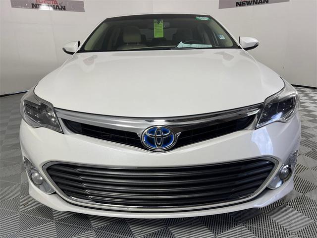 Photo of 2014 Blizzard Pearl Toyota Avalon Hybrid