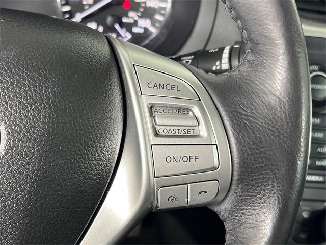 Photo of 2016 Grey Nissan Altima