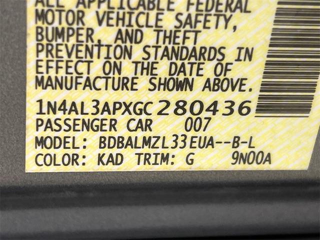Photo of 2016 Grey Nissan Altima