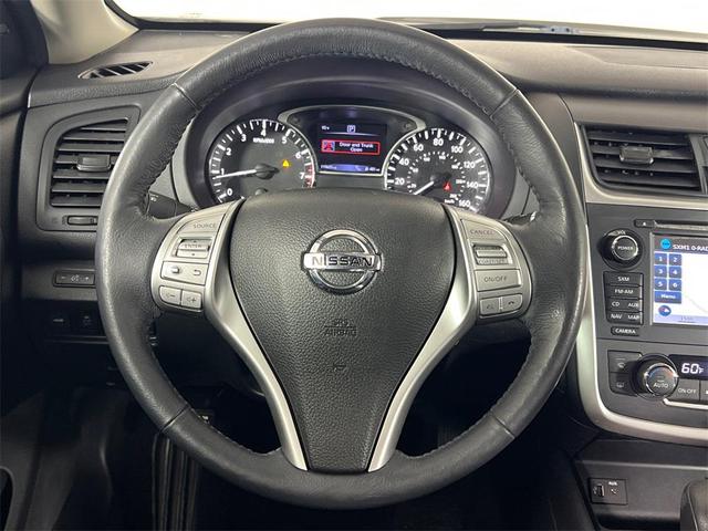 Photo of 2016 Grey Nissan Altima