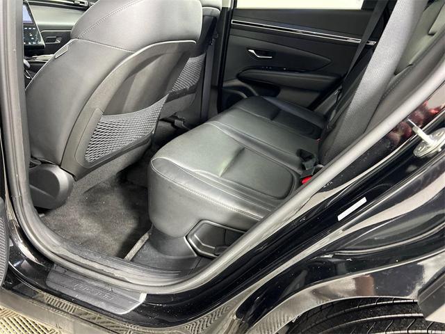 Photo of 2022 Phantom Black Hyundai TUCSON Hybrid