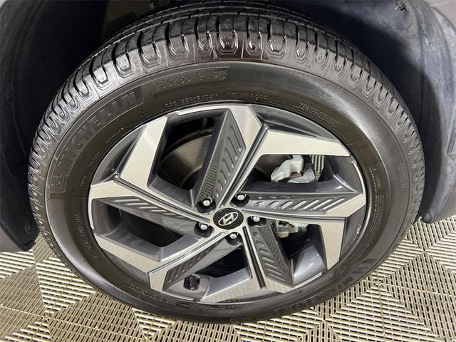 Photo of 2022 Phantom Black Hyundai TUCSON Hybrid