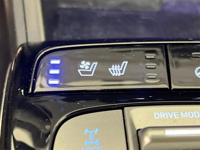 Photo of 2022 Phantom Black Hyundai TUCSON Hybrid