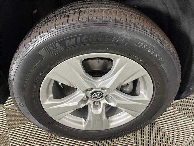 Photo of 2020 Silver Sky Metallic Toyota RAV4