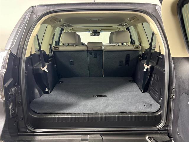 Photo of 2020 Gray Lexus GX 460