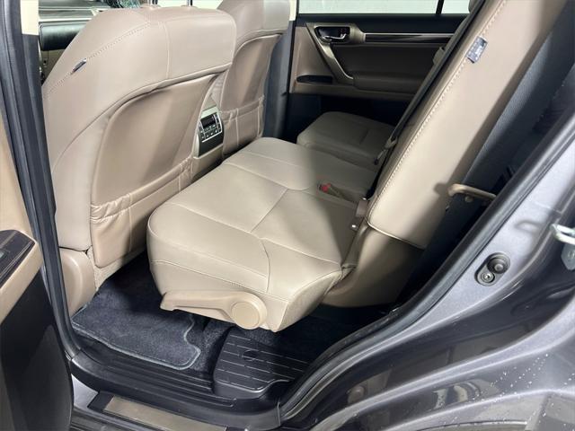 Photo of 2020 Gray Lexus GX 460