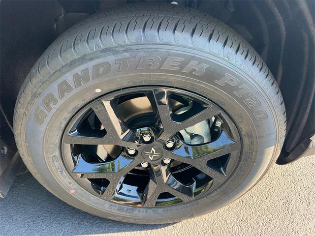 Photo of 2025 Ice Toyota RAV4 Hybrid