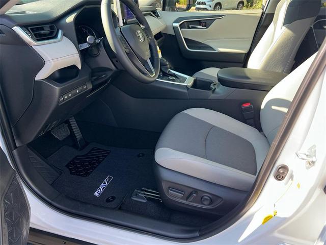 Photo of 2025 Ice Toyota RAV4 Hybrid
