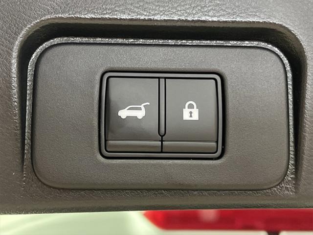 Photo of 2023 Brilliant Silver Metallic Nissan Rogue