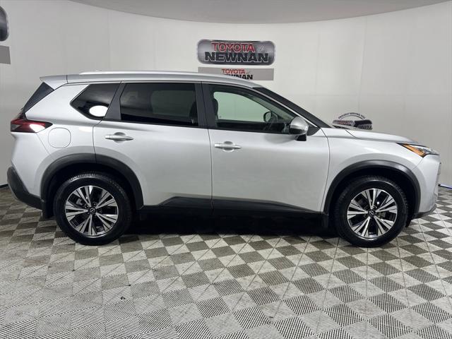 Photo of 2023 Brilliant Silver Metallic Nissan Rogue
