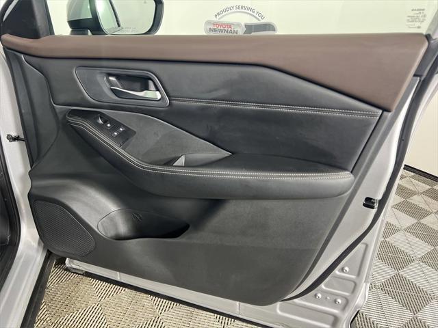 Photo of 2023 Brilliant Silver Metallic Nissan Rogue