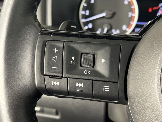 Photo of 2023 Brilliant Silver Metallic Nissan Rogue