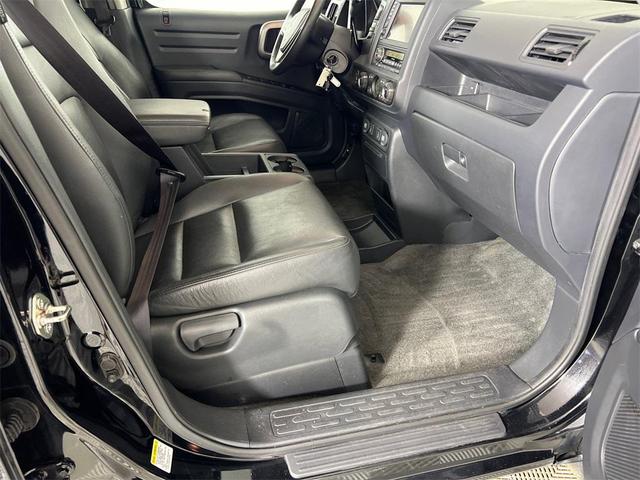 Photo of 2014 Crystal Black Pearl Honda Ridgeline