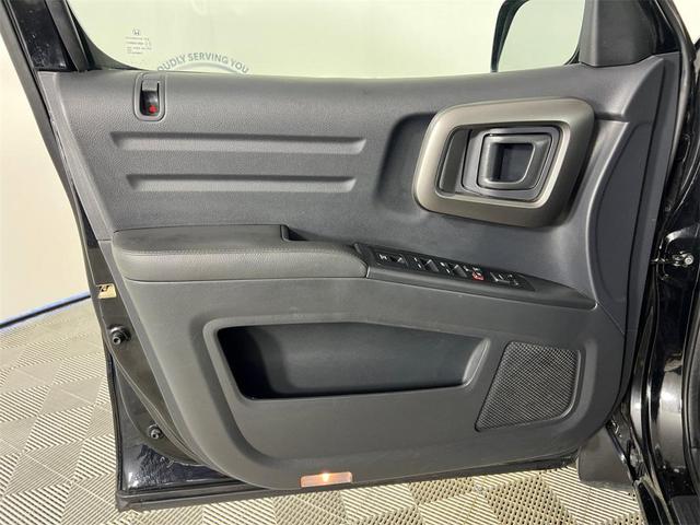 Photo of 2014 Crystal Black Pearl Honda Ridgeline