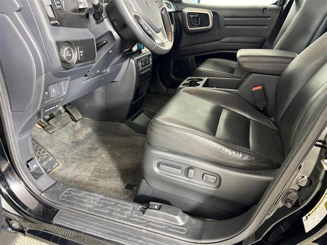 Photo of 2014 Crystal Black Pearl Honda Ridgeline
