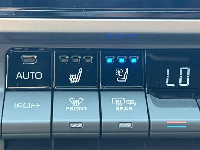 Photo of 2025 Black Toyota Camry