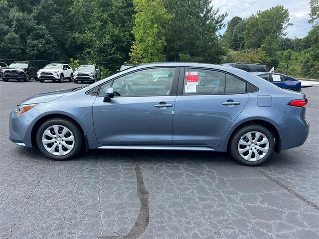 Photo of 2025 Celestite Toyota Corolla
