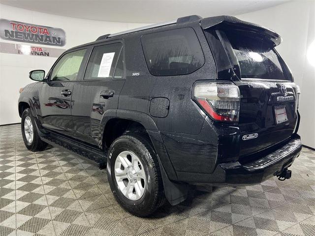 Photo of 2024 Midnight Black Metallic Toyota 4Runner