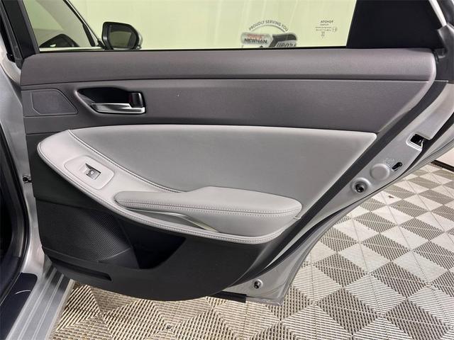 Photo of 2022 Celestial Silver Metallic Toyota Avalon