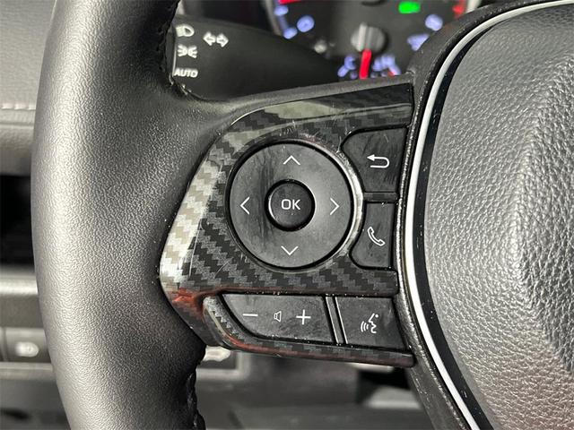 Photo of 2022 Midnight Black Metallic Toyota RAV4