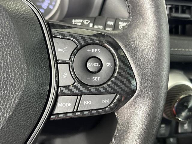 Photo of 2022 Midnight Black Metallic Toyota RAV4