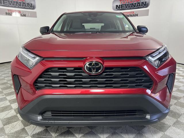 Photo of 2025 Pearl Toyota RAV4