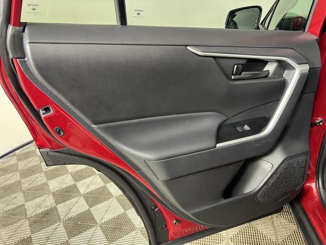 Photo of 2025 Pearl Toyota RAV4