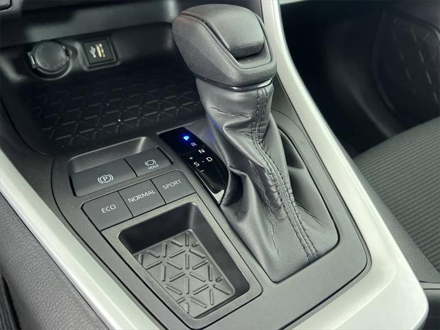 Photo of 2025 Pearl Toyota RAV4