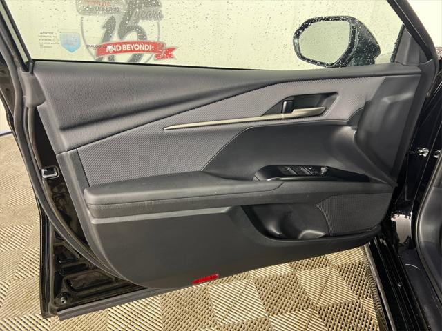 Photo of 2025 Midnight Black Metallic Toyota Camry