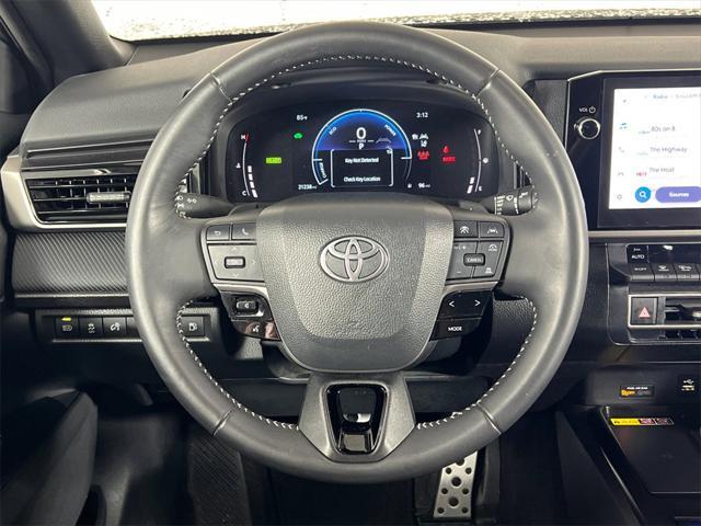 Photo of 2025 Midnight Black Metallic Toyota Camry