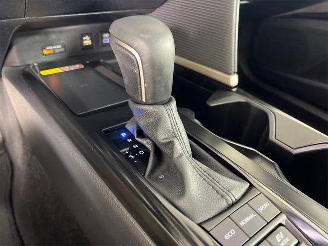 Photo of 2025 Midnight Black Metallic Toyota Camry
