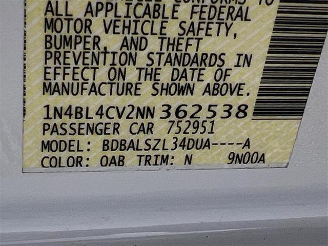 Photo of 2022 Pearl White Tricoat Nissan Altima