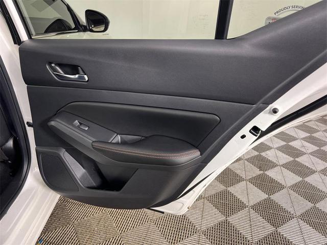 Photo of 2022 Pearl White Tricoat Nissan Altima