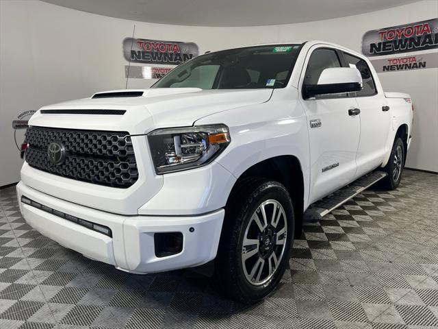 Photo of 2018 Super White Toyota Tundra