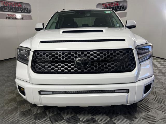 Photo of 2018 Super White Toyota Tundra