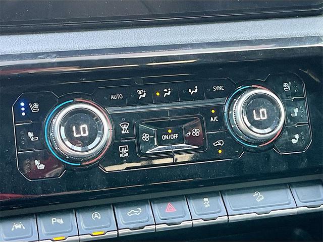 Photo of 2024 Onyx Black GMC Sierra 1500