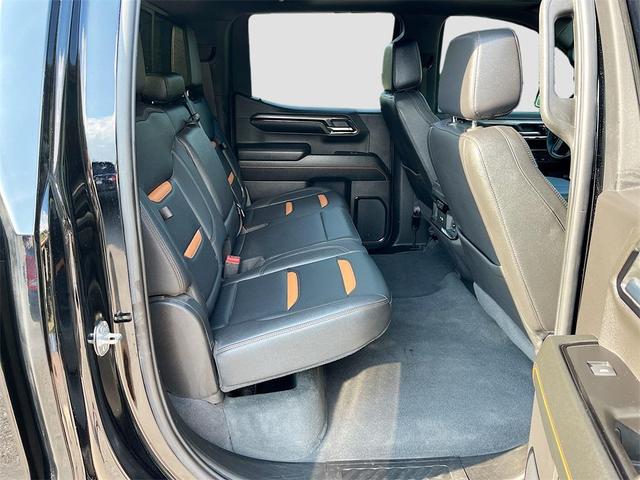 Photo of 2024 Onyx Black GMC Sierra 1500